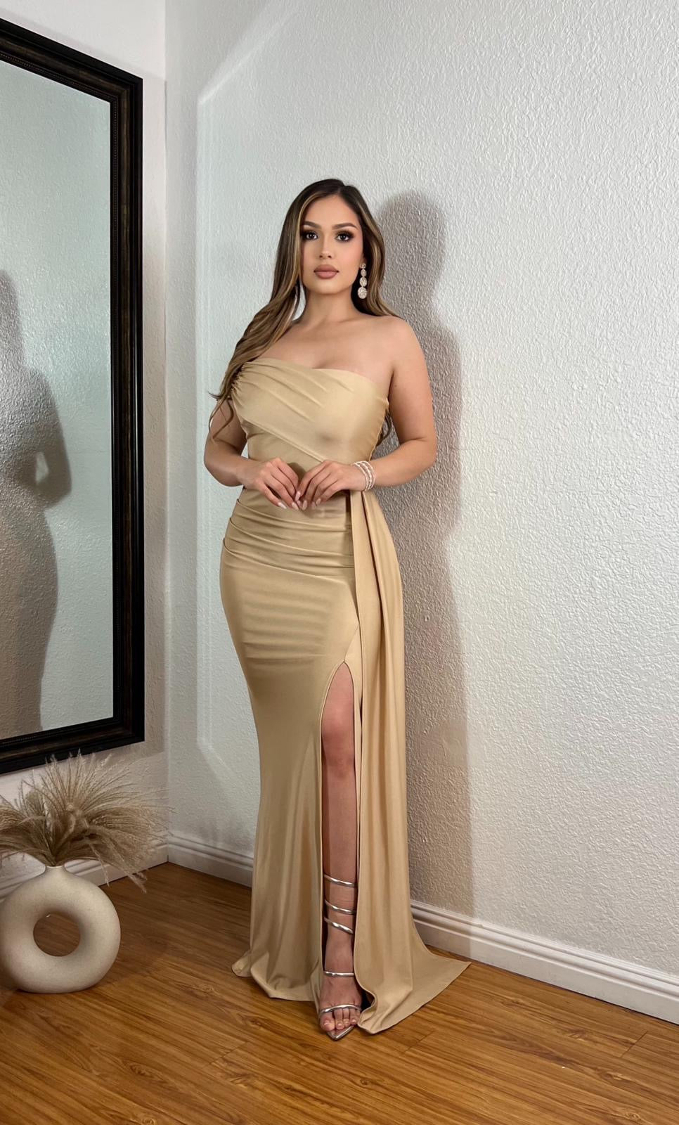 anastasia gold dress Dream Yellow The deep V neckline with delicate front cutout adds a touch of allure Anastasia Knit Dress